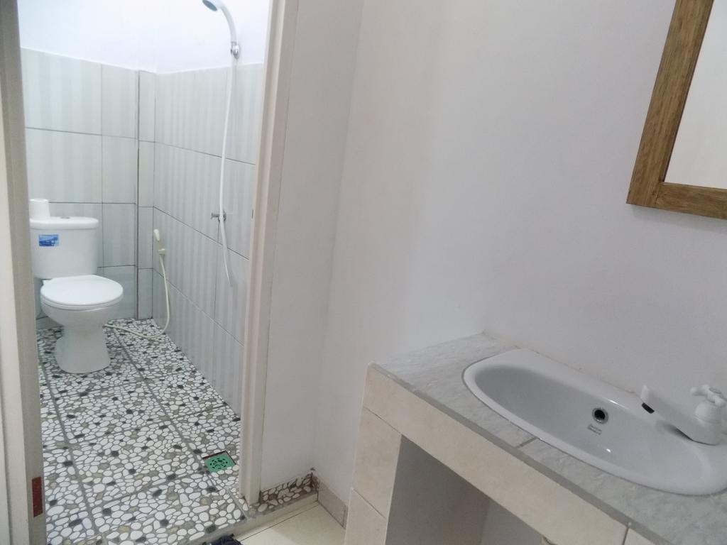 Defa Homestay Kuta  Exterior photo