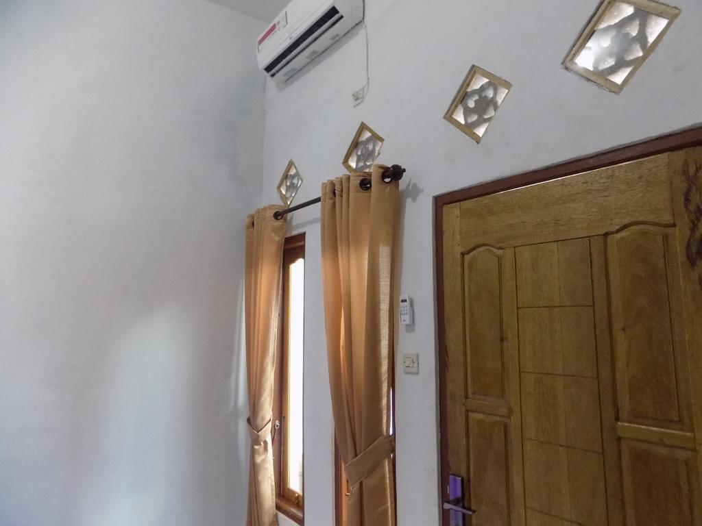 Defa Homestay Kuta  Exterior photo