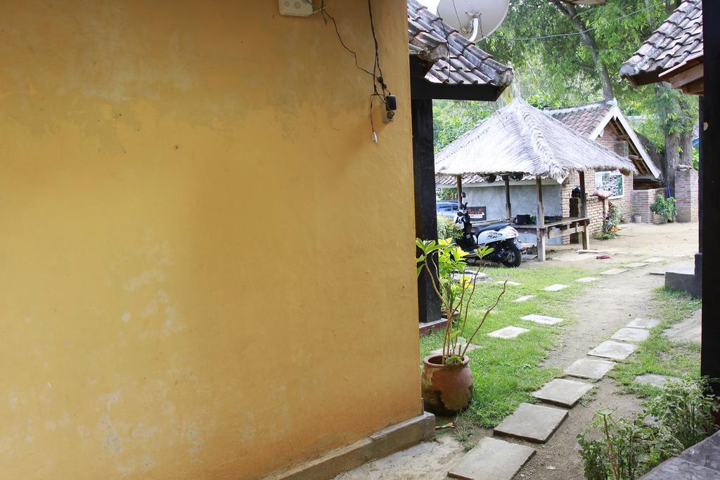 Defa Homestay Kuta  Exterior photo